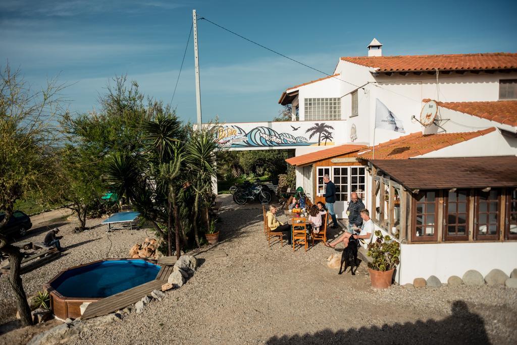 Da Silva Surfcamp Hostel อารีอา บรันกา ภายนอก รูปภาพ