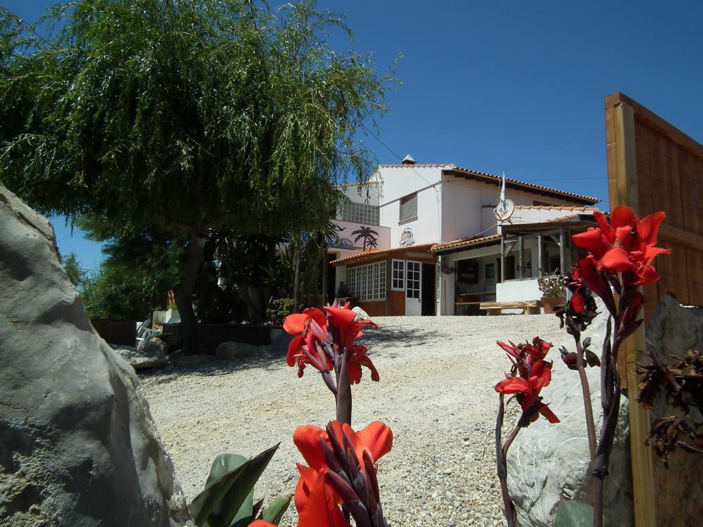 Da Silva Surfcamp Hostel อารีอา บรันกา ภายนอก รูปภาพ